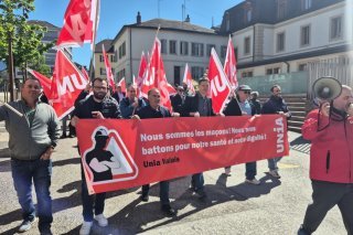 Les délégués d'UNIA-Valais n'ont pas manqué de manifester pour leurs chevaux de bataille